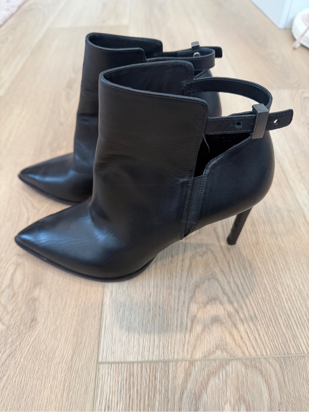 Vince Black Pointed Leather Ankle Boots with Adjustable Back Strap 8.5